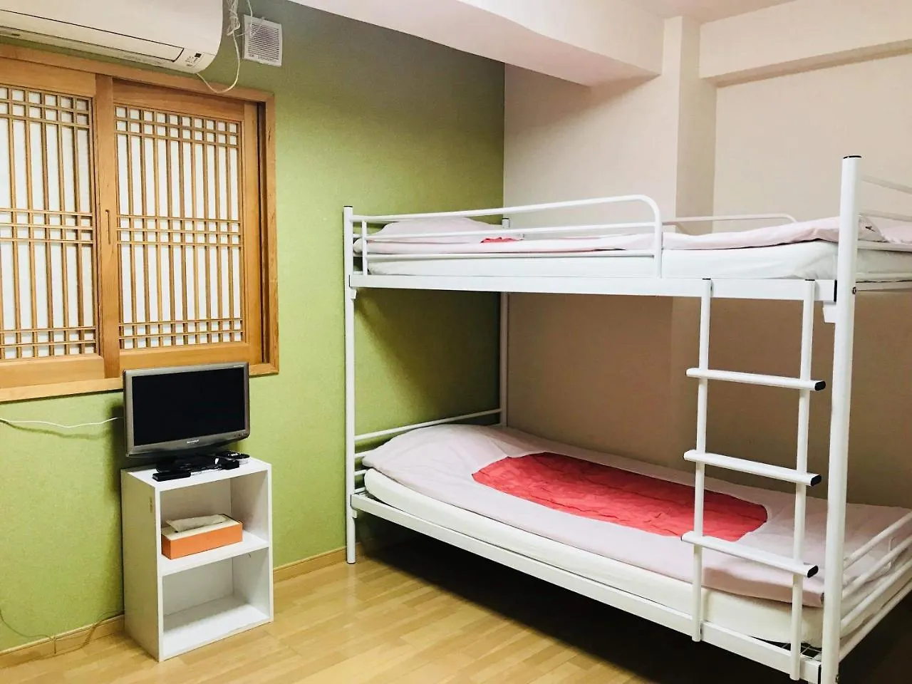 طوكيو Holiday View Inn بيت شباب