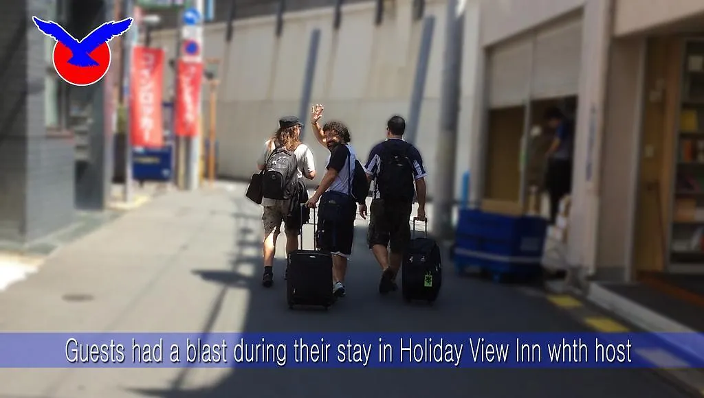 Holiday View Inn Токио Хостел